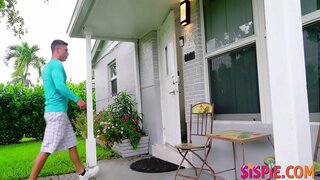 Brattysis - אַריאַ באַנקס